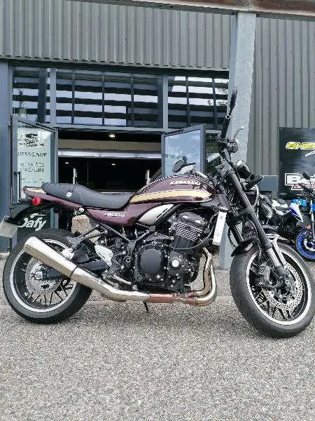 Z900RS