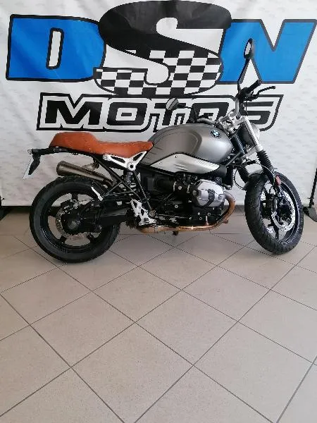 R NineT