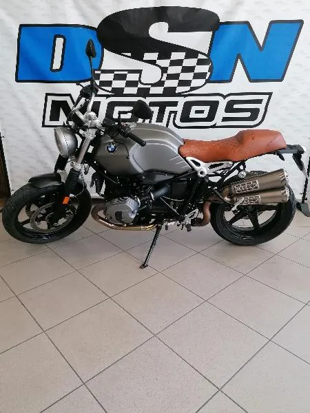 R NineT
