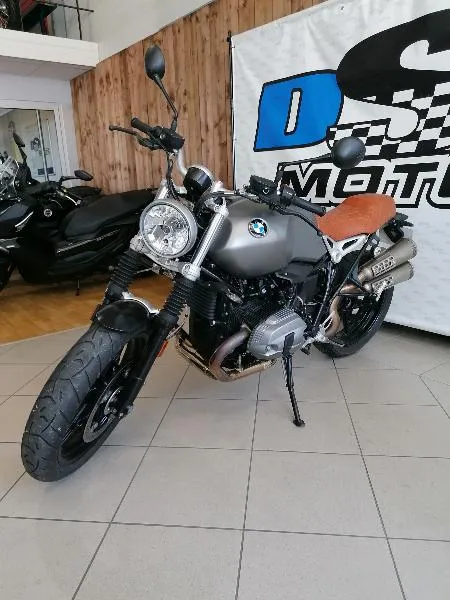 R NineT