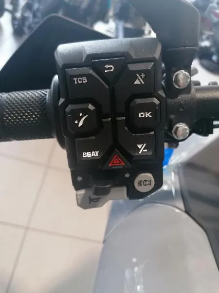 ZT 703 F