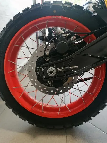 125 HYPER TRAIL