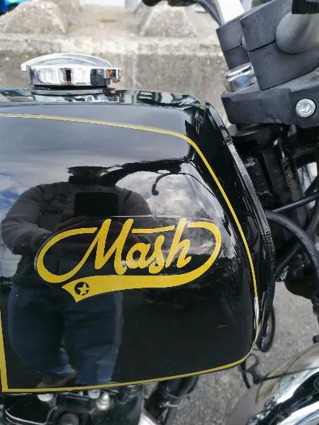 BLACK SEVEN 125