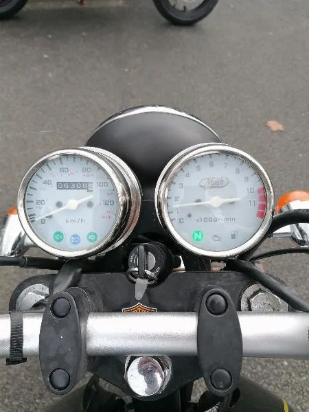 BLACK SEVEN 125