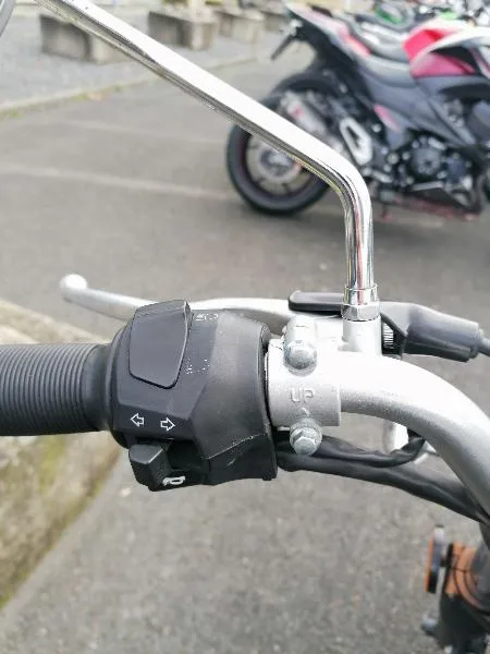 BLACK SEVEN 125