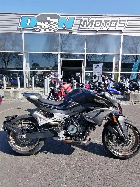 NK 800 THORN BIKES