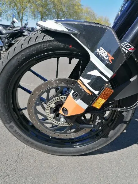 390 ADVENTURE