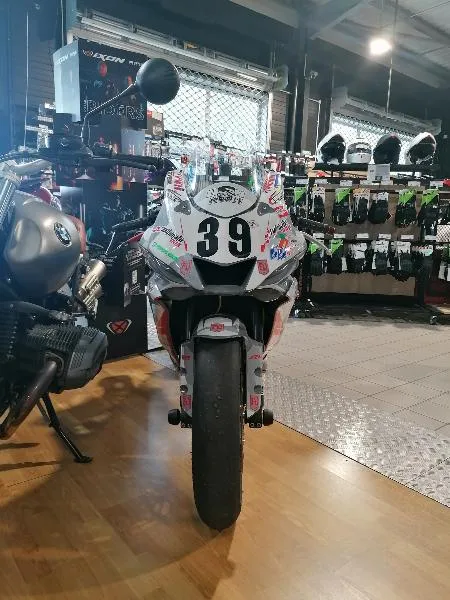 YZFR6