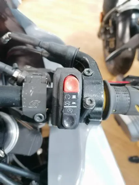 YZFR6