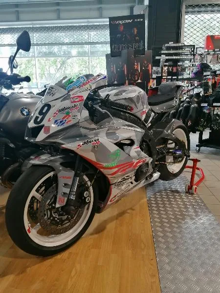 YZFR6