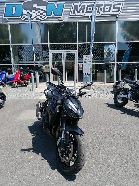 Z 1000 R
