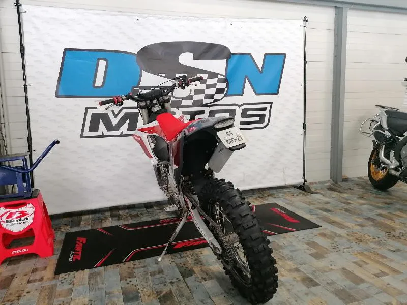 xe 125