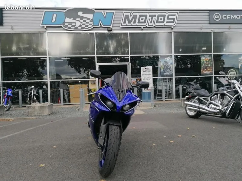 YZF 1000 R1 CROSS PLANE