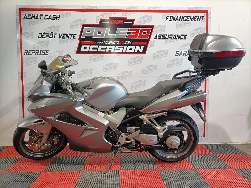 VFR 800 VTEC