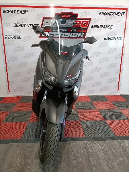 XMAX 125