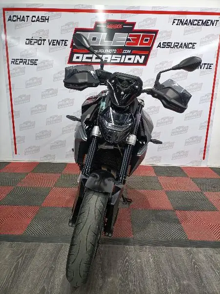 F 900 R