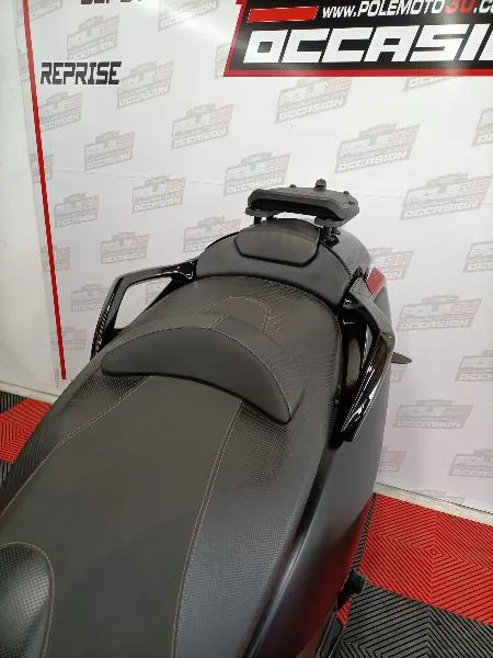 METROPOLIS 400