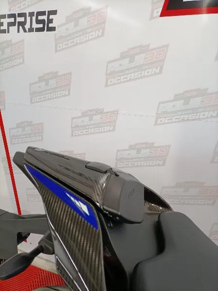R1M