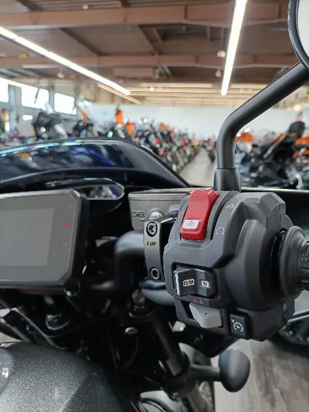 CMX 1100 REBEL
