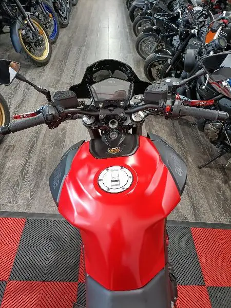 SHIVER 900
