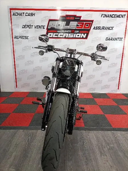 SOFTAIL BREAKOUT 1868