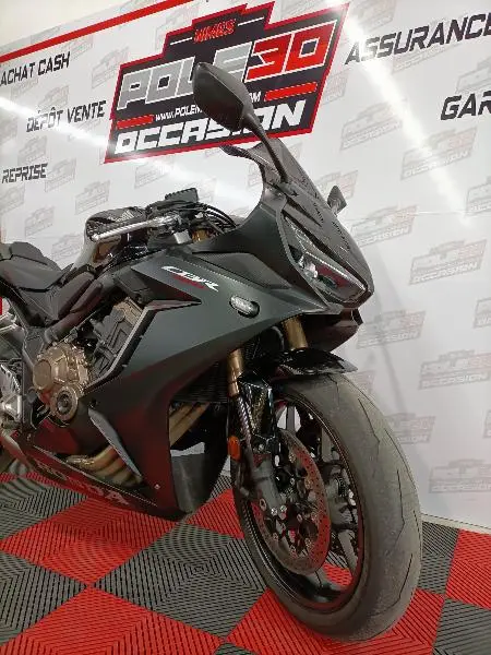 CBR 650 R 