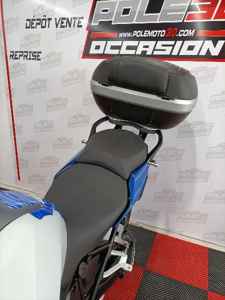 R 1200 R