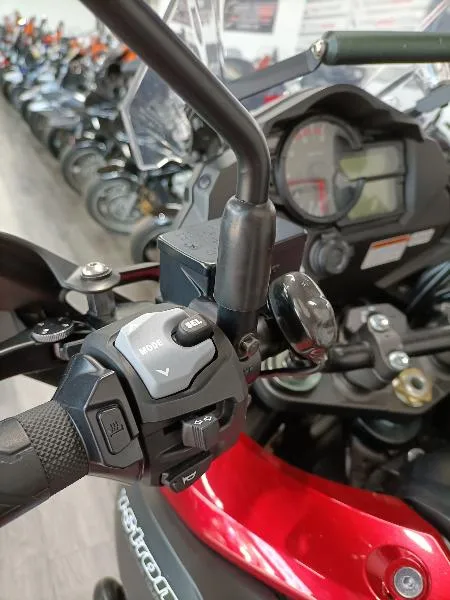 DL VSTROM 1000