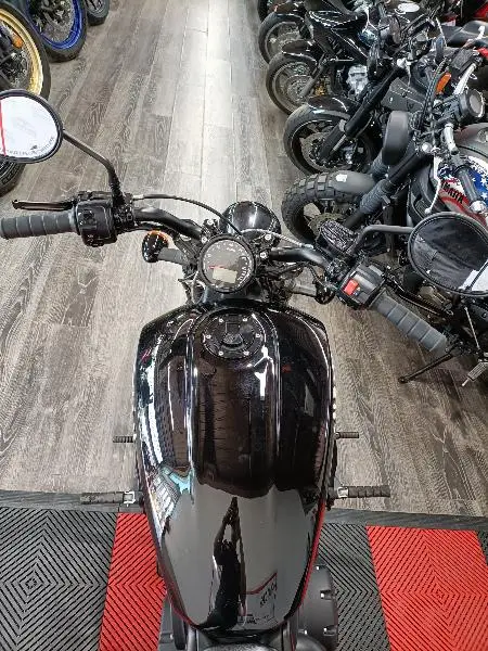 SCOUT BOBBER SIXTY