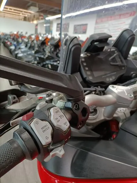 MULTISTRADA 1200 S TOURING