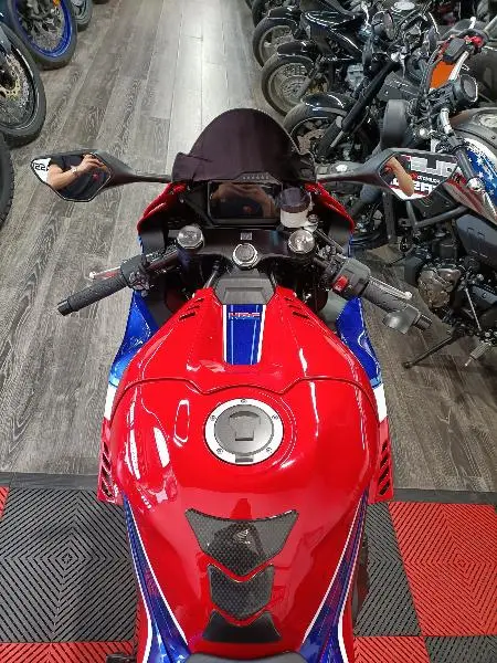 CBR 1000 RR FIREBLADE  HRC