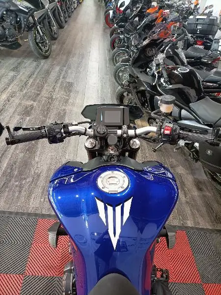 MT09