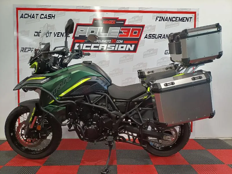 TRK  702  X