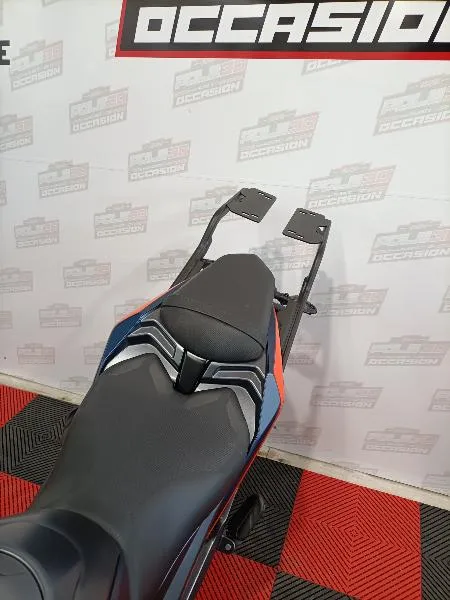 125 U