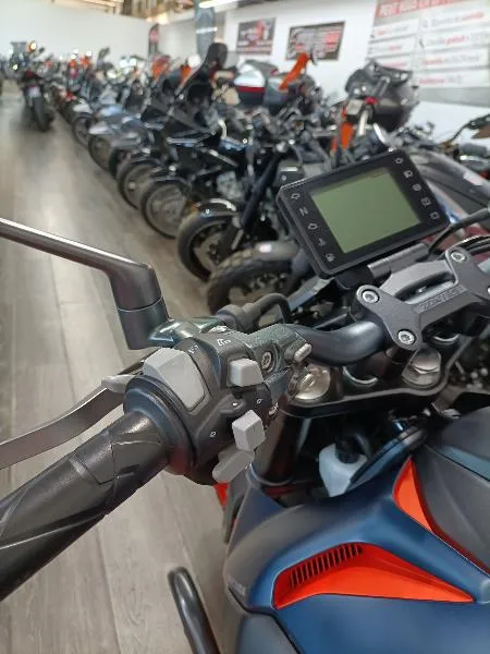 125 U