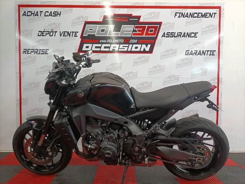 MT09