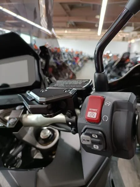 XADV 750 DCT