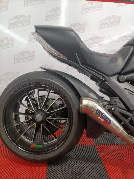 DIAVEL DARK