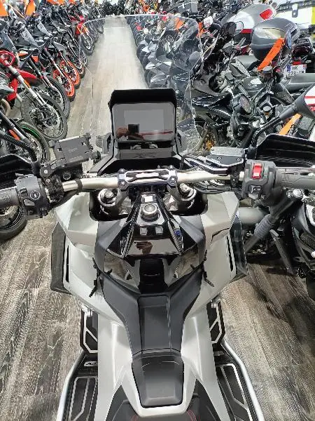 XADV 750