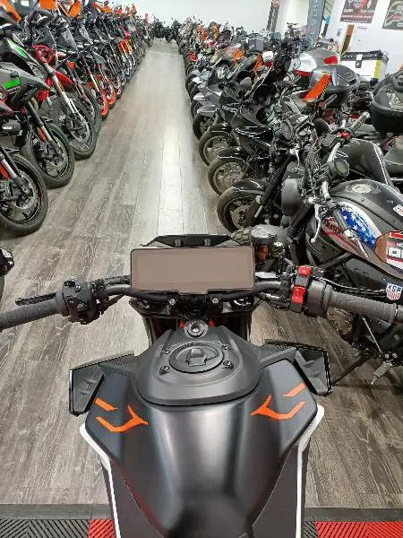 990 DUKE
