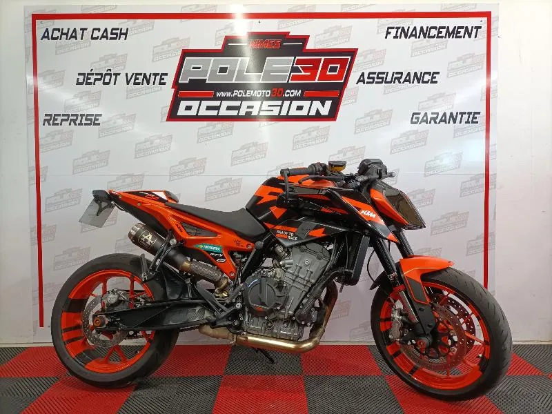 890 DUKE GP