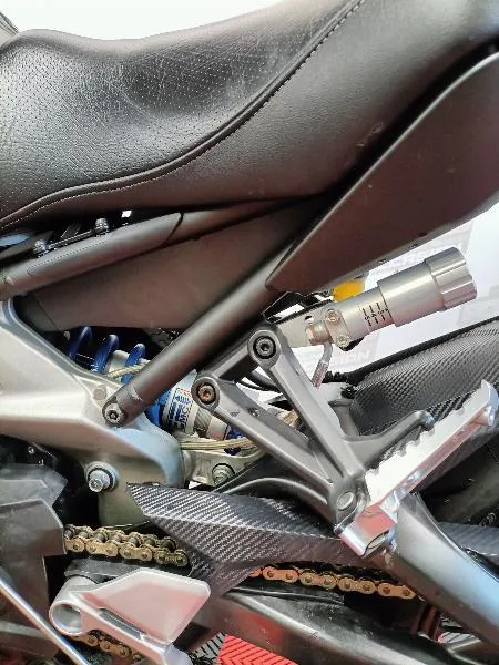 MT09