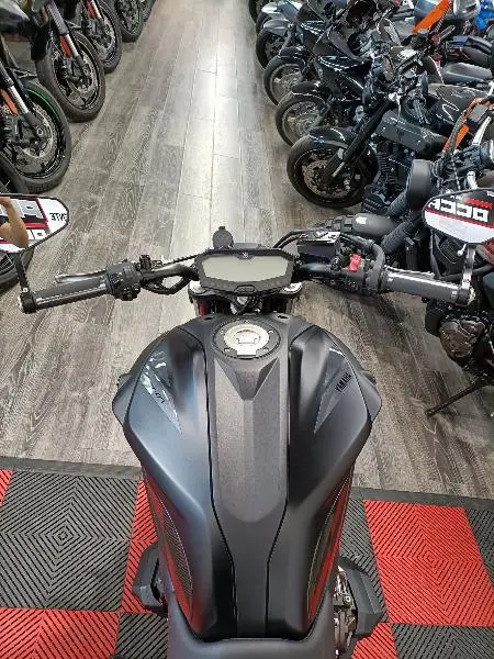 MT07
