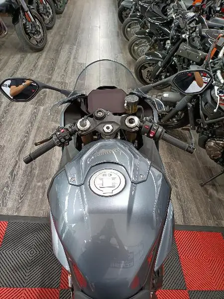 S 1000 RR
