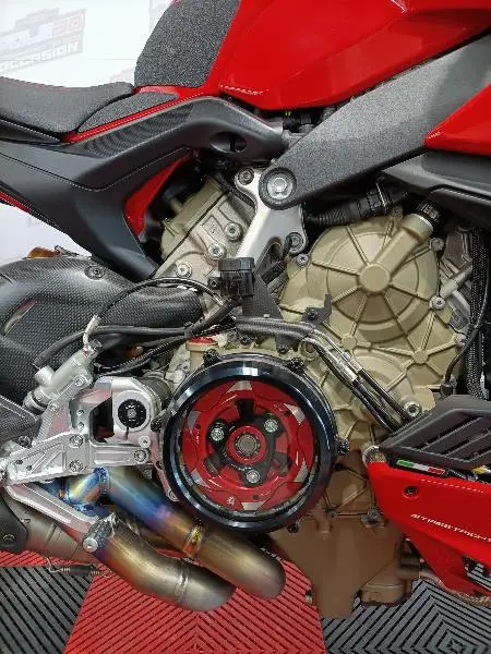 STREETFIGHTER V4S
