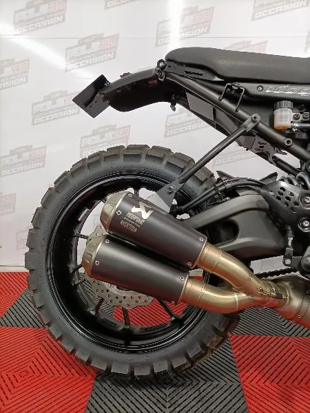 XSR 700
