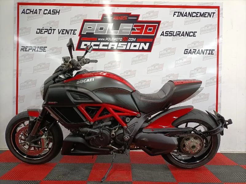DIAVEL CARBON