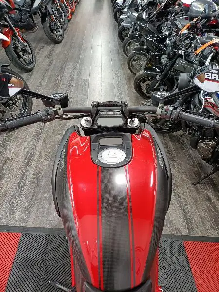 DIAVEL CARBON