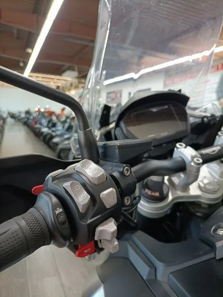 TIGER 1200 EXPLORER XRX