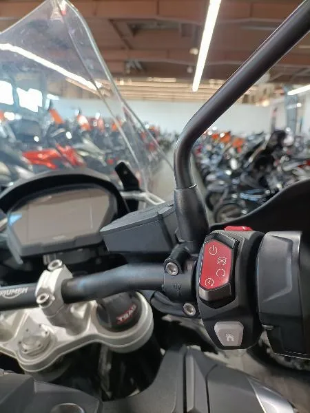 TIGER 1200 EXPLORER XRX